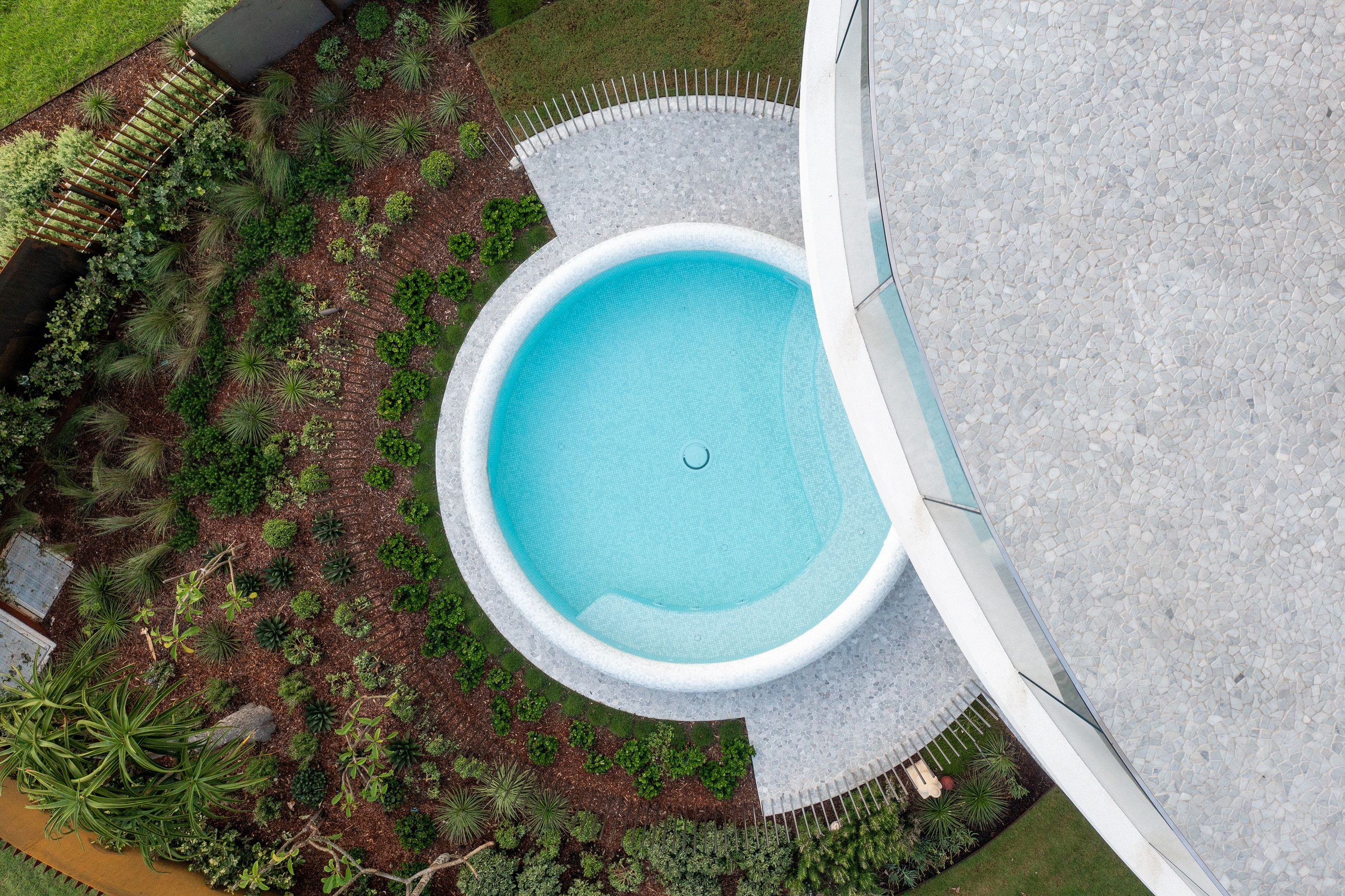 Pinnacle pool construction